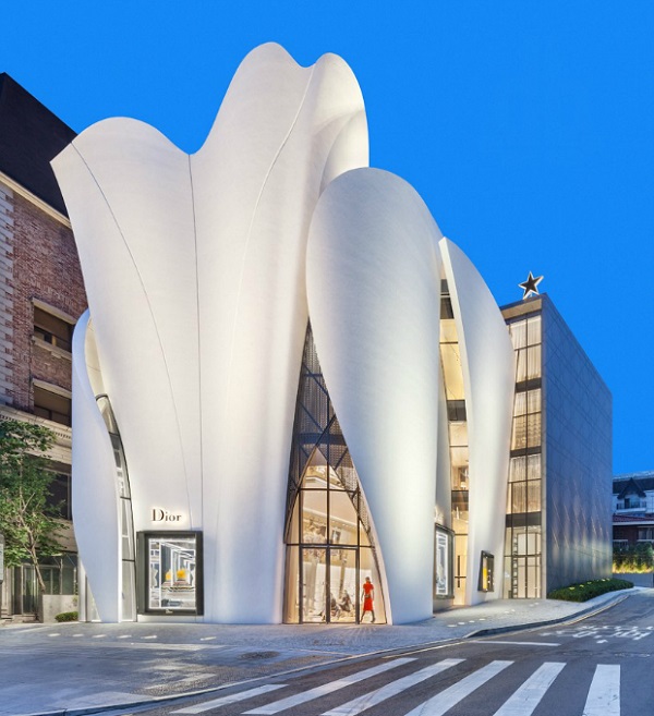Dior Barcelona Boutique Is Designed by Star Architect Peter Marino